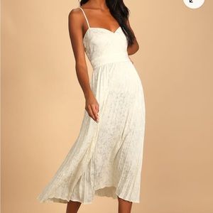 Lulus Regal Romance Ivory Floral Jacquard Pleated Satin Midi Dress